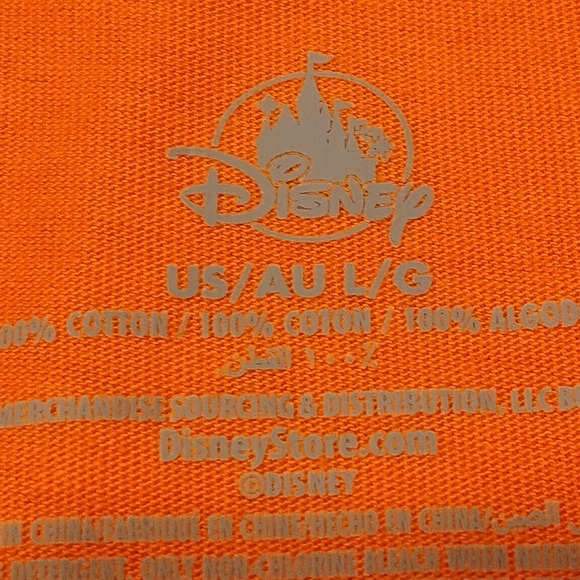 Disney Parks -Walt Disney World- Mickey & Friends, Happy Halloween T-Shirt Large - Picture 6 of 8